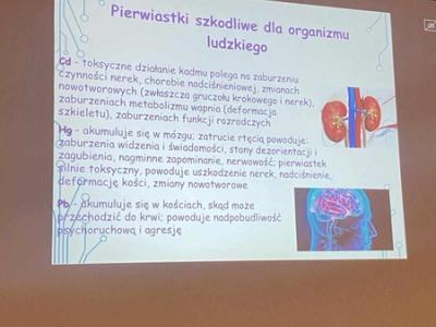 zajcia-laboratoryjne-i-wykad-na-wydziale-chemii-umk-w-toruniu-22